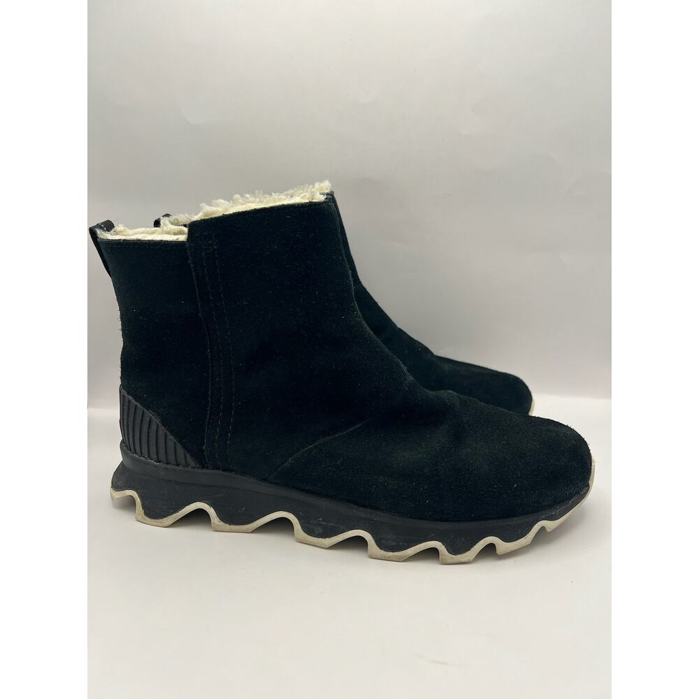 Sorel Kinetic Short Boots Black Suede Women Size 9.5